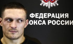 Боксер Александр Усик защитил титулы чемпиона мира по трем версиям
