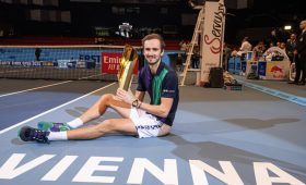 Российский теннисист Даниил Медведев стал победителем турнира в Австрии