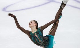 Софья Акатьева завоевала золото на чемпионате России по фигурному катанию