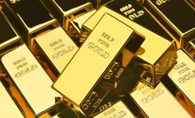 Стоимость золота превысила две тысячи долларов впервые с 18 апреля