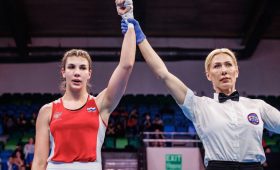 Россиянка Демурчян выиграла чемпионат мира по боксу