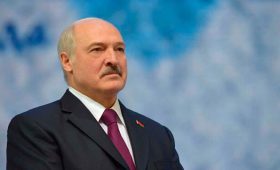 Лукашенко: В Беларуси все, кто хочет и может работать, работают и зарабатывают