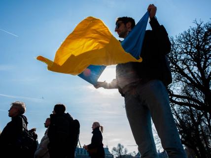 Доцент тупой? Украине предсказали «экономическое чудо», но будет Дикое Поле