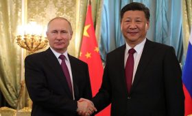 Путин поздравил «дорогого друга» Си Цзиньпина с 70-летием