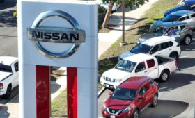 WSJ узнала о плане отказа Nissan от слияния с Honda из-за угрозы