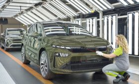 Skoda запустила в серию обновлённые кроссоверы Enyaq и Enyaq Coupe