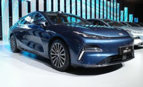 Представлен большой гибридный седан Geely Galaxy Starshine 8 EM