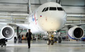 Россия давно могла взять Airbus за горло, но вместо этого наращивает поставки титана во Францию